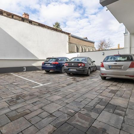 Bella Apartment Нови-Сад Экстерьер фото
