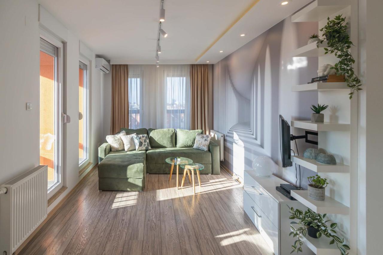 Bella Apartment Нови-Сад Экстерьер фото