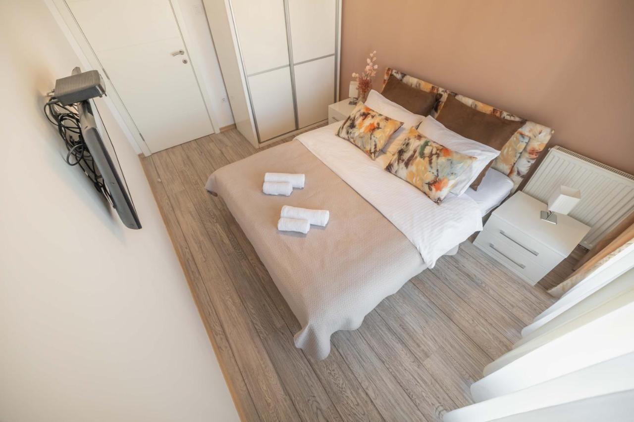 Bella Apartment Нови-Сад Экстерьер фото