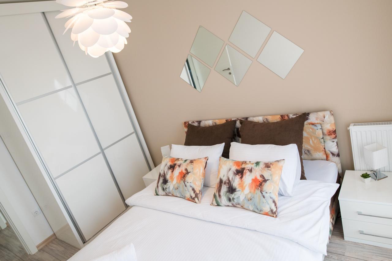 Bella Apartment Нови-Сад Экстерьер фото